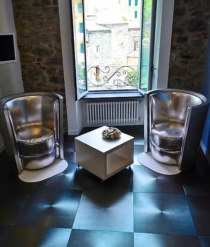 Silver Flat 아파트