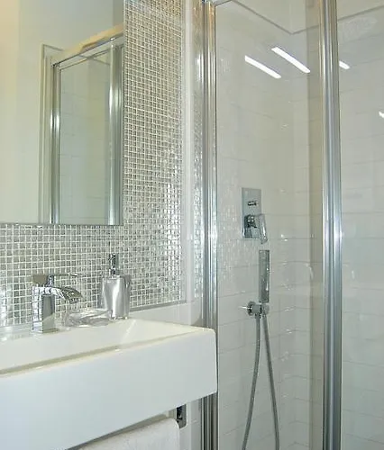 아파트 Silver Flat *