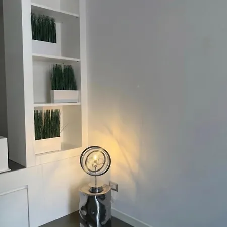 Silver Flat 아파트 *