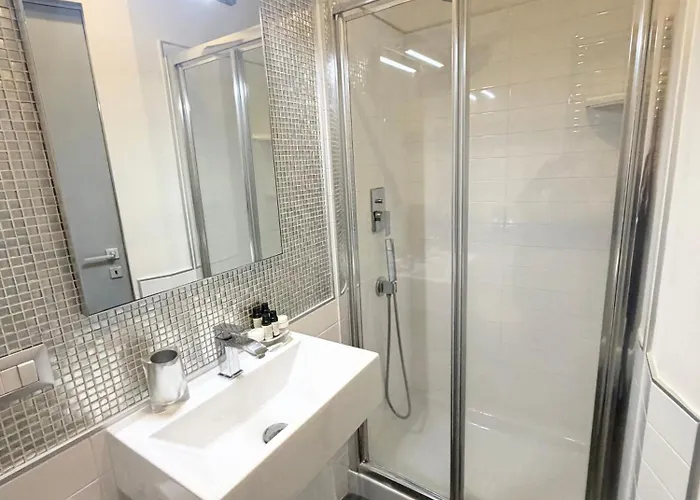 Silver Flat فيرناتْسا
